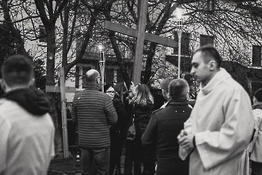 31.03.2023 - Droga Krzyżowa ulicami Sławinka